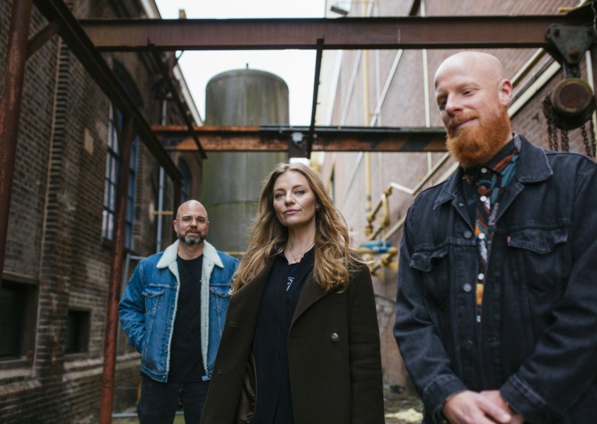 Electronic trio tinlickerx